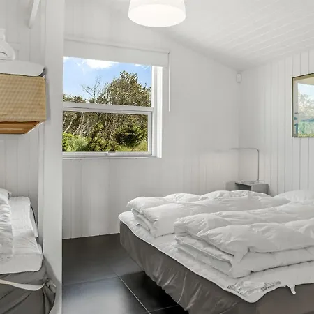 Holiday home Hermine - 600m From The Sea By Interhome