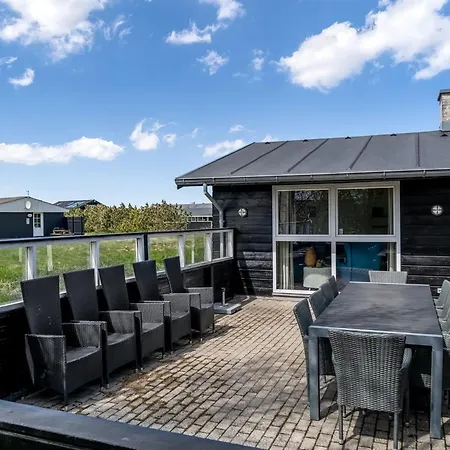 Hermine - 600m From The Sea By Interhome Lokken