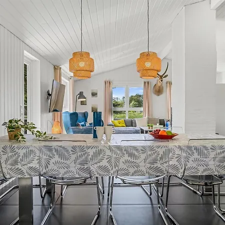 Hermine - 600m From The Sea By Interhome *